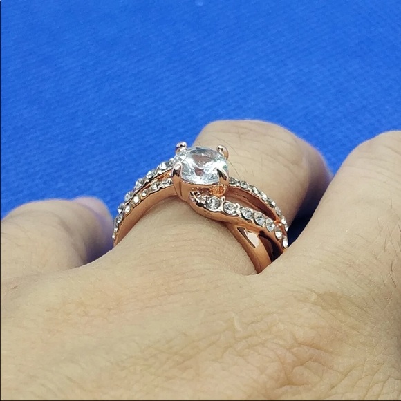 2CTW ROSE GOLD FILLED twisted crystal CZ ring - Picture 3 of 6